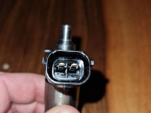 bontott DACIA DUSTER Porlasztó (1 db)