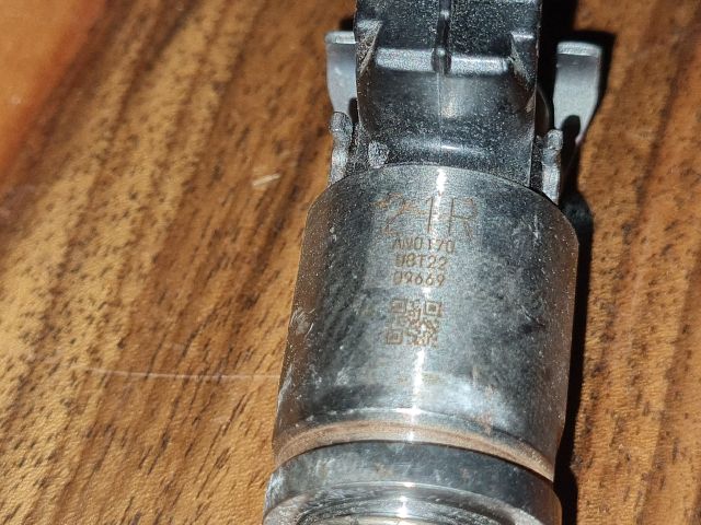 bontott DACIA DUSTER Porlasztó (1 db)