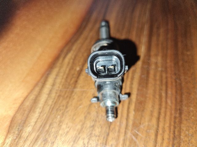 bontott DACIA DUSTER Porlasztó (1 db)