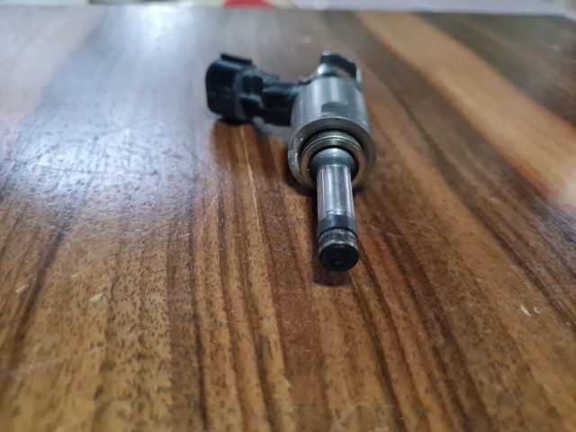 bontott DACIA DUSTER Porlasztó (1 db)