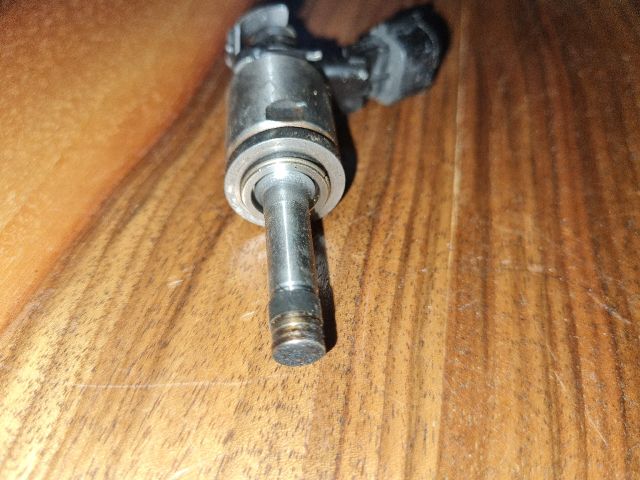 bontott DACIA DUSTER Porlasztó (1 db)