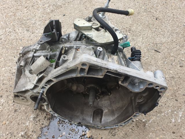bontott DACIA DUSTER Váltó (Mechanikus)