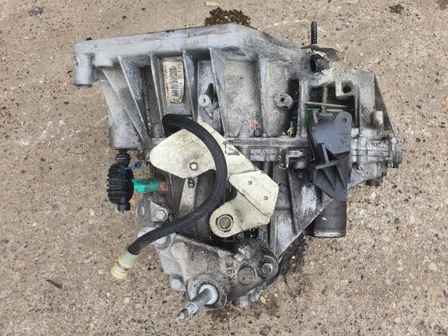 bontott DACIA DUSTER Váltó (Mechanikus)