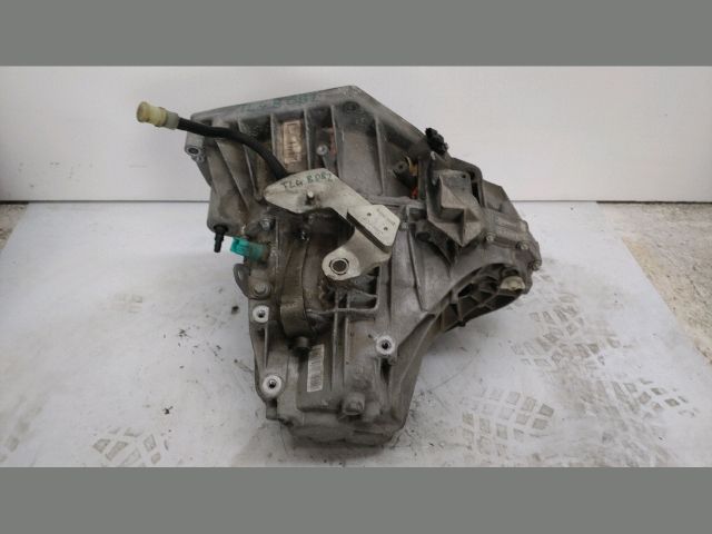 bontott DACIA DUSTER Váltó (Mechanikus)