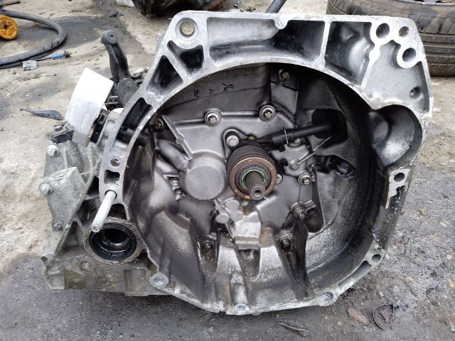 bontott DACIA DUSTER Váltó (Mechanikus)