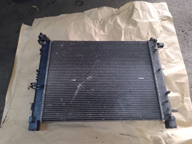 bontott DACIA DUSTER Vízhűtő Radiátor (Klímás)