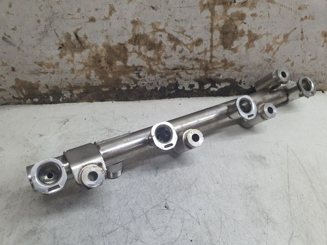 bontott DACIA DUSTER Közösnyomócső