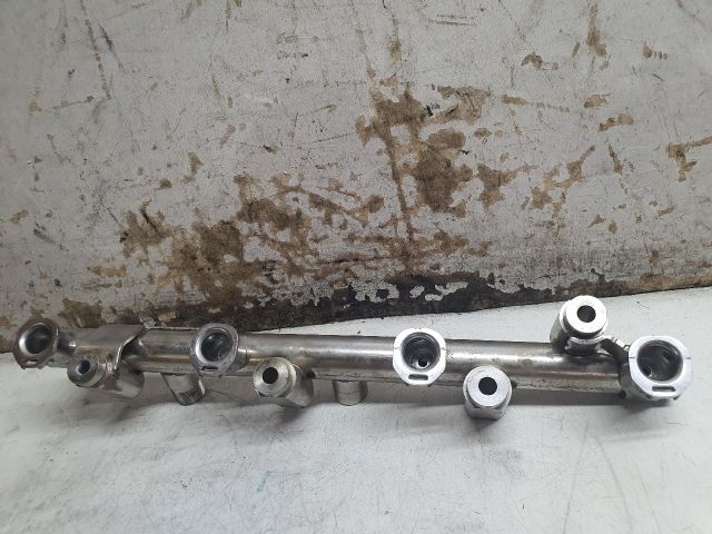 bontott DACIA DUSTER Közösnyomócső