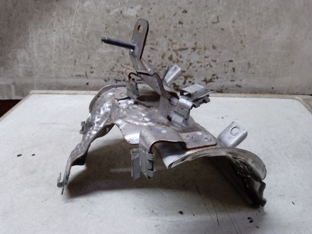 bontott DACIA DUSTER Leömlő Hővédő Lemez