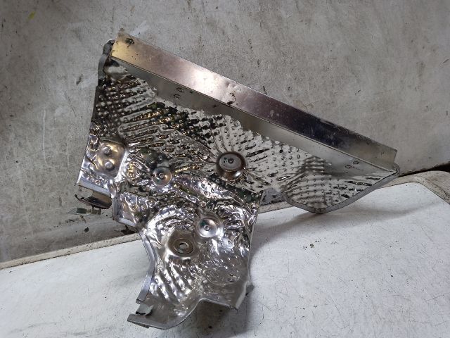 bontott DACIA DUSTER Leömlő Hővédő Lemez