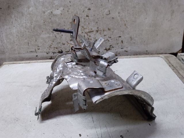 bontott DACIA DUSTER Leömlő Hővédő Lemez