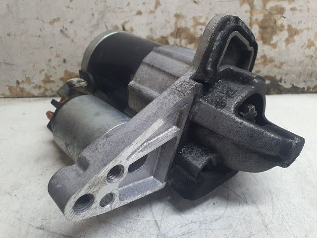 bontott DACIA DUSTER Önindító