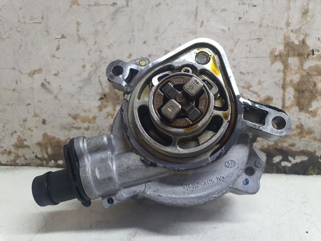 bontott DACIA DUSTER Vákumpumpa