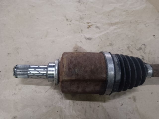 bontott DACIA DUSTER Bal Féltengely