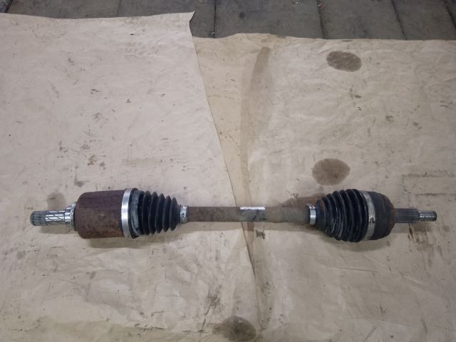 bontott DACIA DUSTER Bal Féltengely