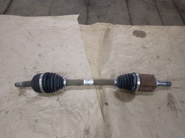 bontott DACIA DUSTER Bal Féltengely