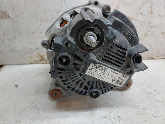 bontott DACIA DUSTER Generátor