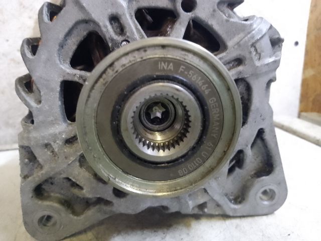 bontott DACIA DUSTER Generátor