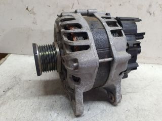 bontott DACIA DUSTER Generátor