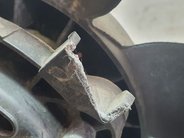 bontott DACIA DUSTER Hűtőventilátor