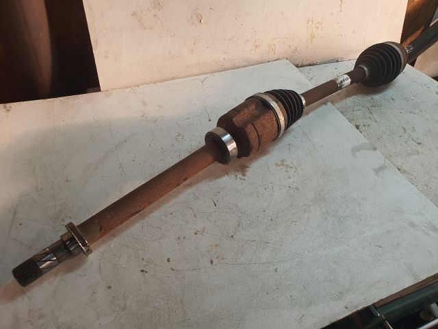 bontott DACIA DUSTER Jobb Féltengely