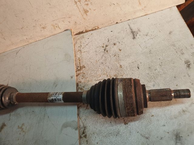 bontott DACIA DUSTER Jobb Féltengely