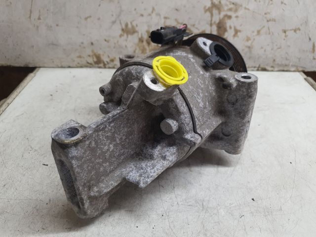 bontott DACIA DUSTER Klímakompresszor