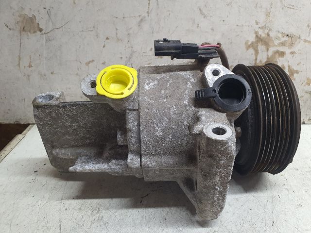 bontott DACIA DUSTER Klímakompresszor