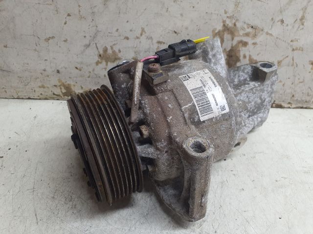 bontott DACIA DUSTER Klímakompresszor