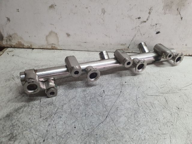 bontott DACIA DUSTER Közösnyomócső