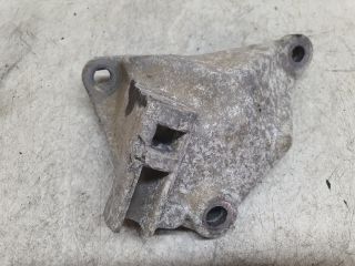 bontott DACIA DUSTER Motor Tartó Bak (Fém)