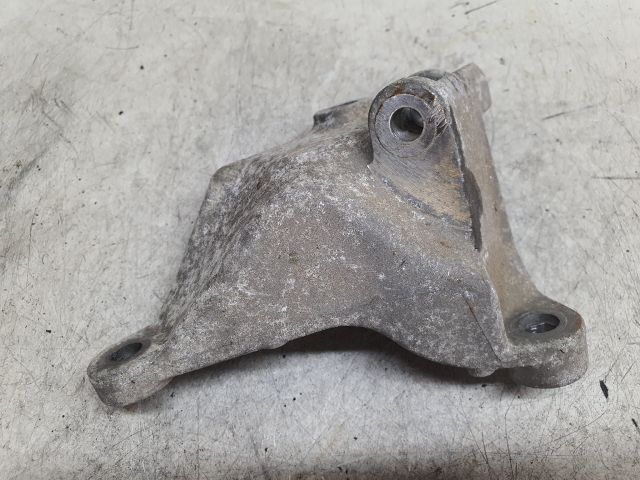 bontott DACIA DUSTER Motor Tartó Bak (Fém)