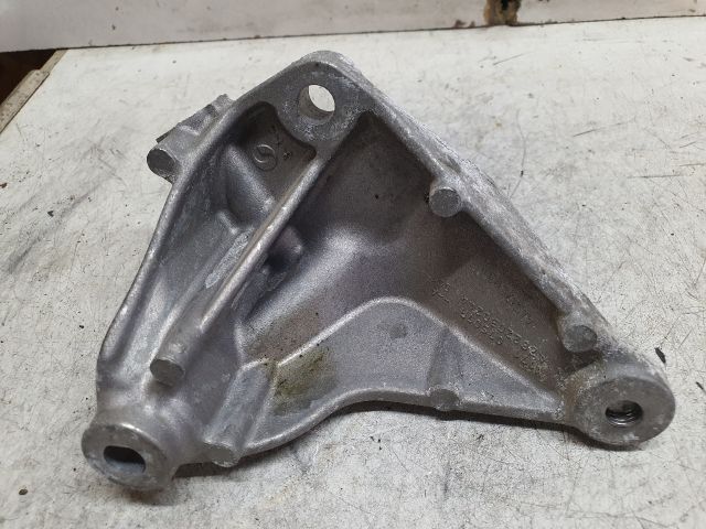 bontott DACIA DUSTER Motor Tartó Bak (Fém)