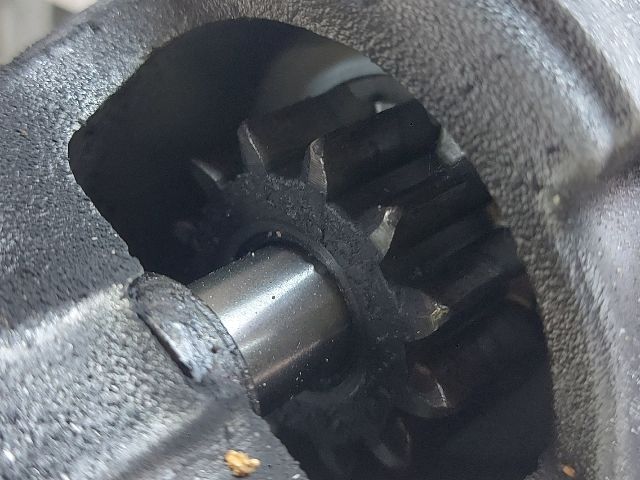 bontott DACIA DUSTER Önindító