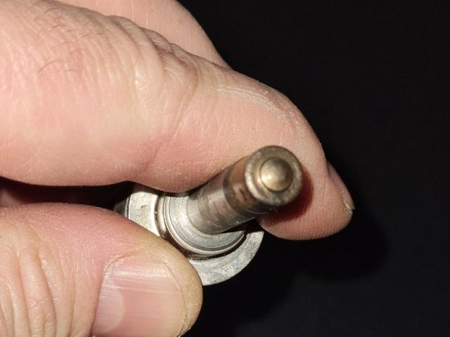 bontott DACIA DUSTER Porlasztó (1 db)