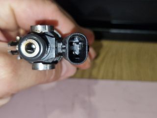 bontott DACIA DUSTER Porlasztó (1 db)