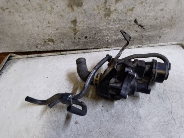 bontott DACIA DUSTER Termosztátház