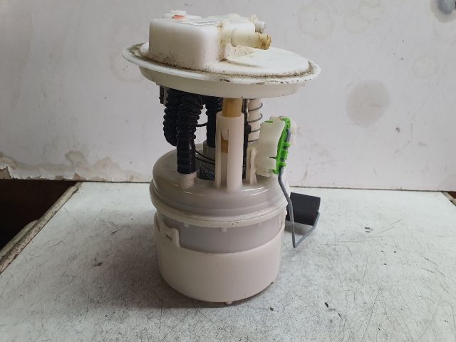 bontott DACIA DUSTER Üzemanyag Szivattyú