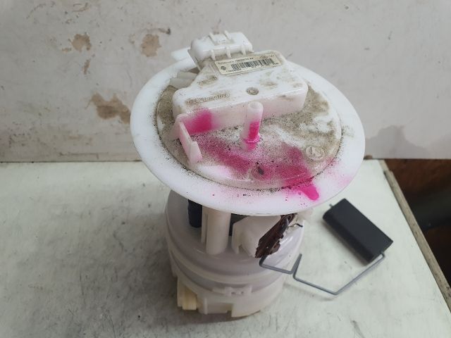 bontott DACIA DUSTER Üzemanyag Szivattyú