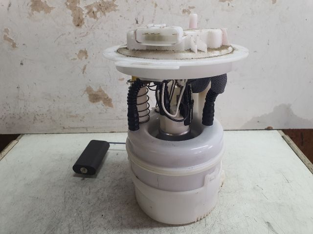 bontott DACIA DUSTER Üzemanyag Szivattyú