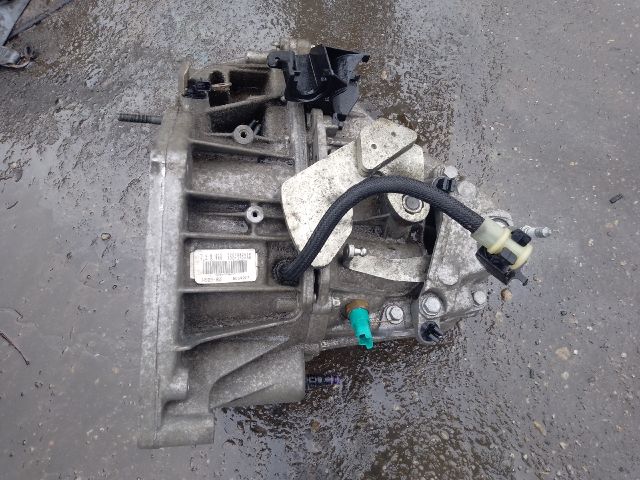 bontott DACIA DUSTER Váltó (Mechanikus)