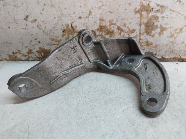 bontott DACIA DUSTER Váltó Tartó Bak (Pozíciófüggetlen)