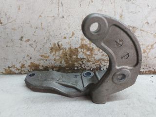 bontott DACIA DUSTER Váltó Tartó Bak (Pozíciófüggetlen)