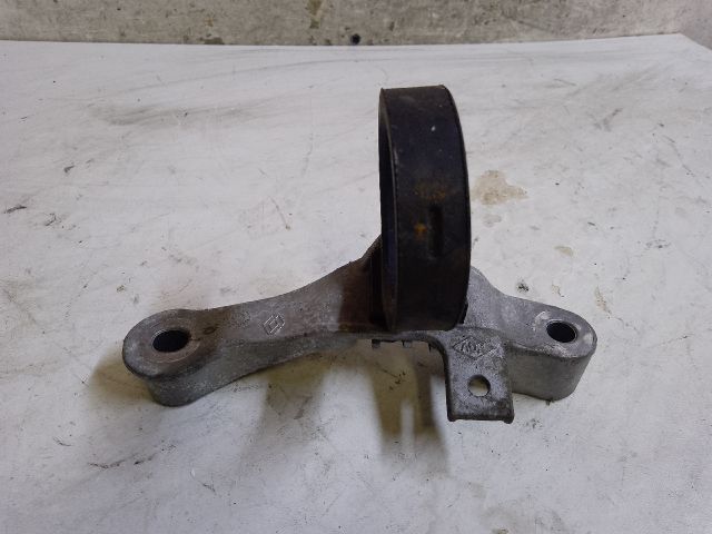 bontott DACIA DUSTER Vízcső Tartó Bak