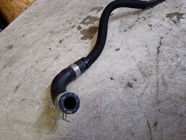 bontott DACIA DUSTER Vízcső