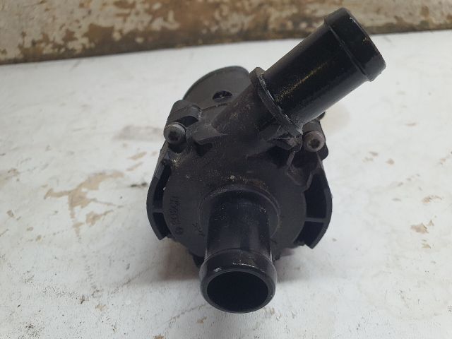 bontott DACIA DUSTER Vízpumpa