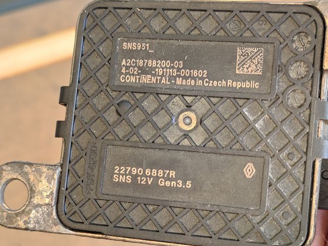 bontott DACIA DUSTER Első Lambdaszonda