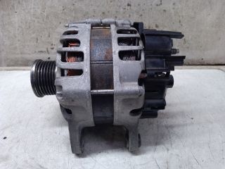 bontott DACIA DUSTER Generátor