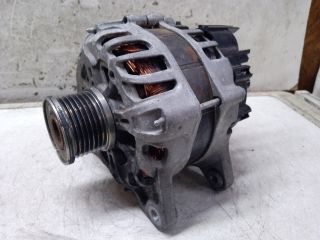 bontott DACIA DUSTER Generátor