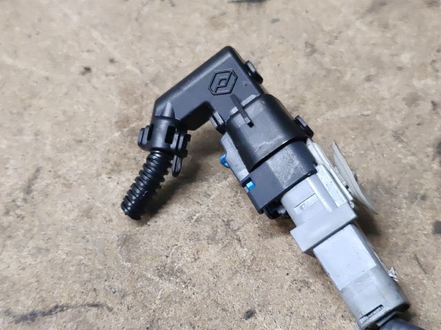 bontott DACIA DUSTER AdBlue Befecskendező Egység